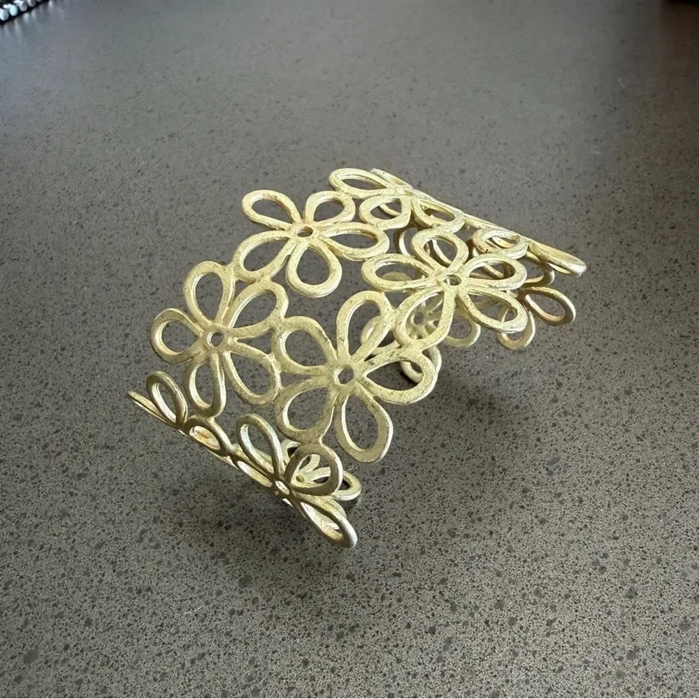 Elegant Gold Tone Floral Open Cuff Bracelet